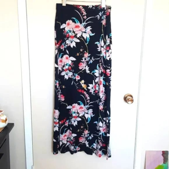 long tall sally Dresses & Skirts - Long tall Sally floral maxi skirt